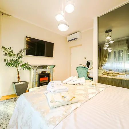 Luxury Experience - With Pool And Parking Garage Guest house Zadar