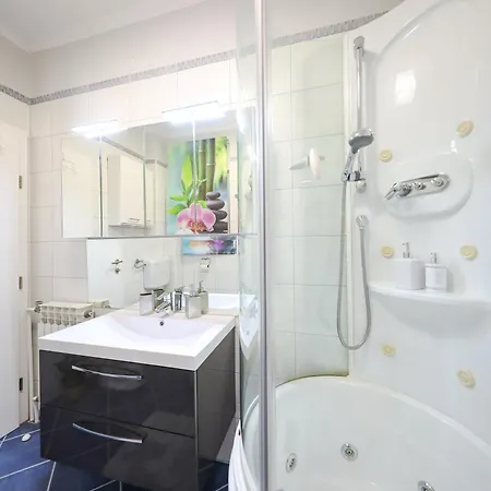 Luxury Experience - With Pool And Parking Garage 4* Zadar