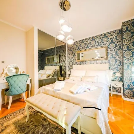 Luxury Experience - With Pool And Parking Garage Guest house 4*